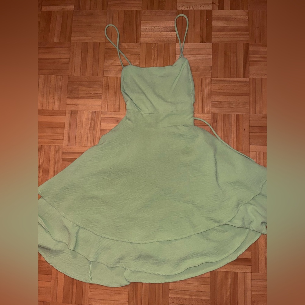 Colori Elegant Green Sleeveless & Backless Dress (Size M)